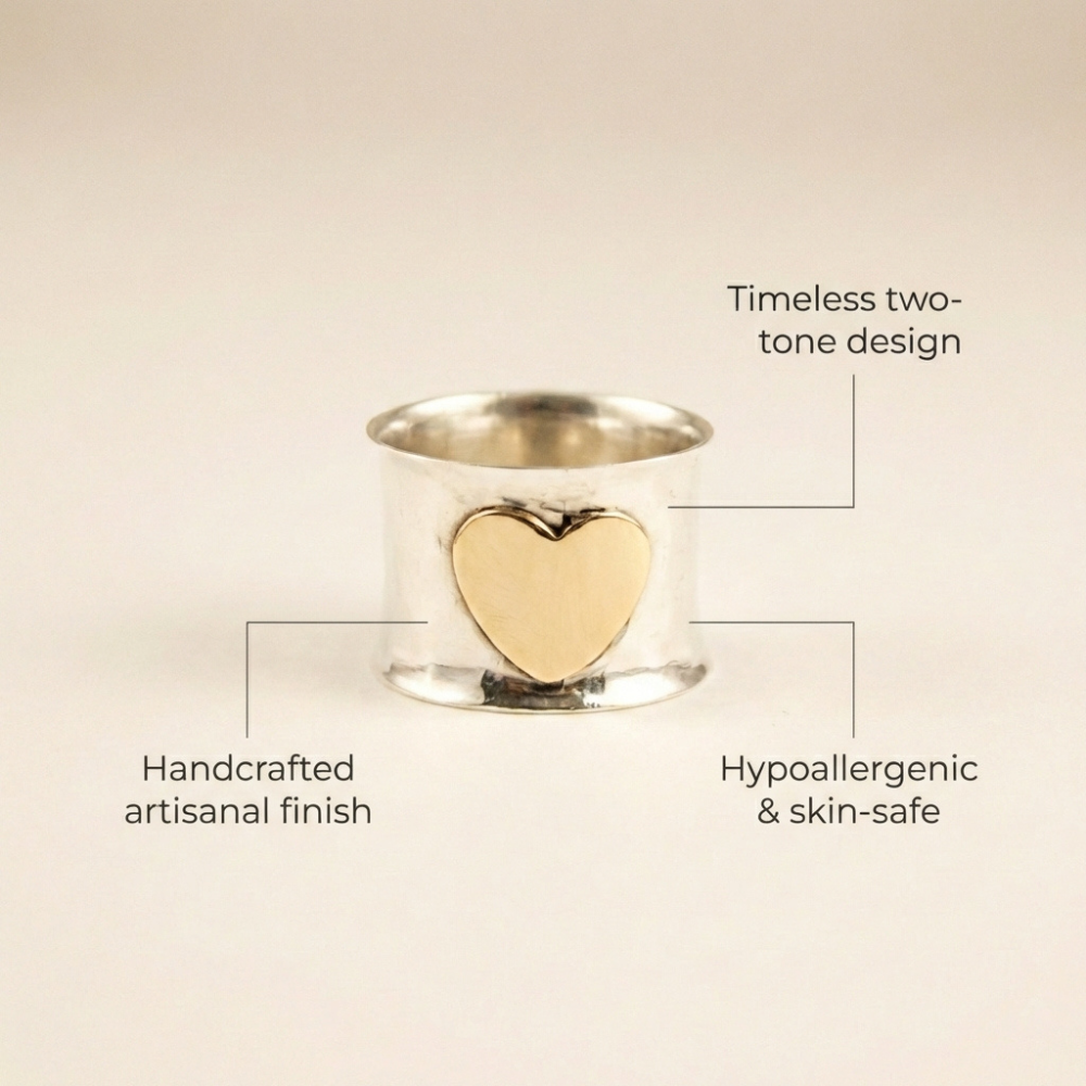 Amorina – Vintage-inspired hammered heart design – Ring