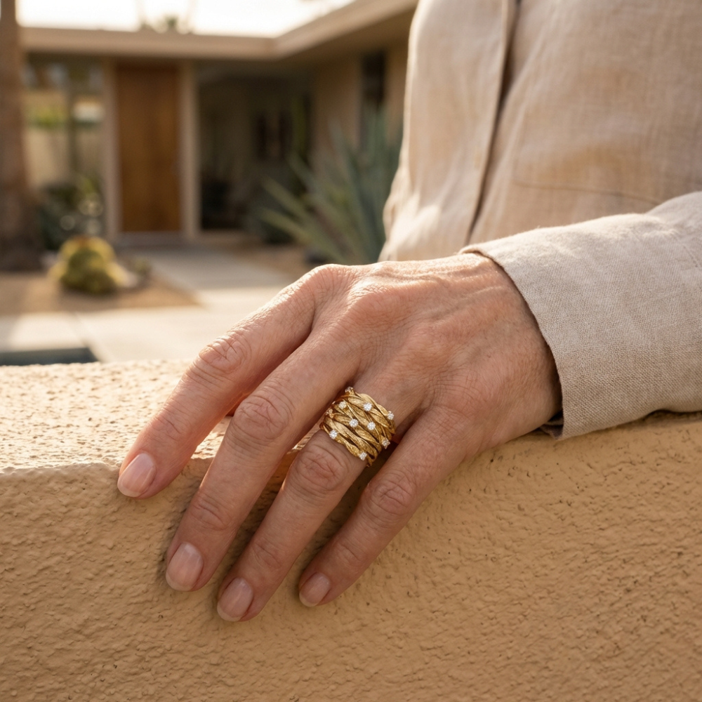 Aureline – vintage-inspired textured gold-tone band ring – Ring
