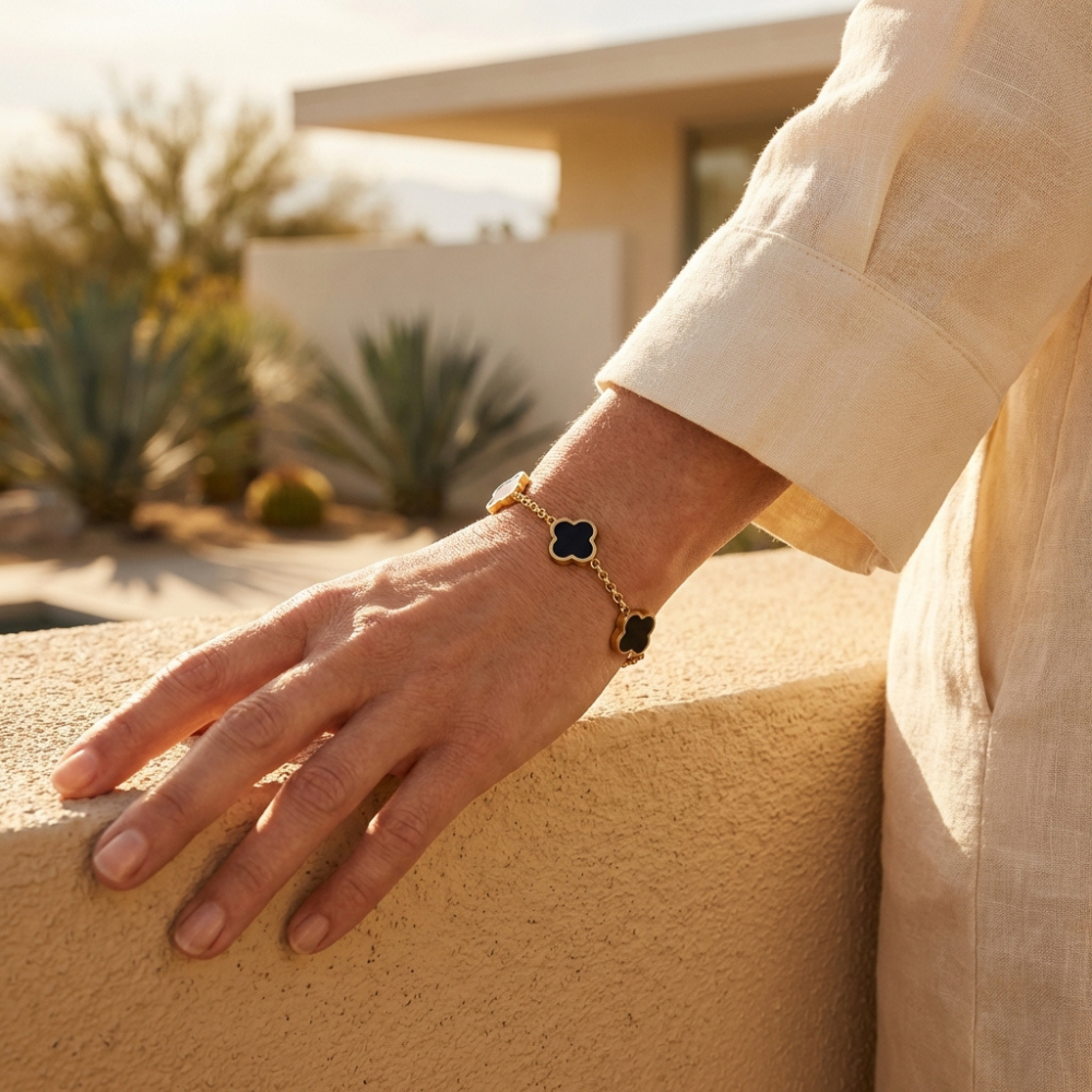 Celina – vintage-inspired clover link bracelet