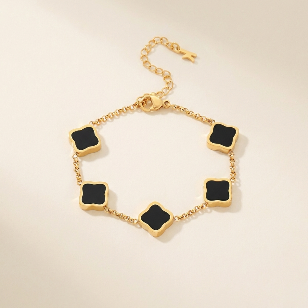 Celina – vintage-inspired clover link bracelet