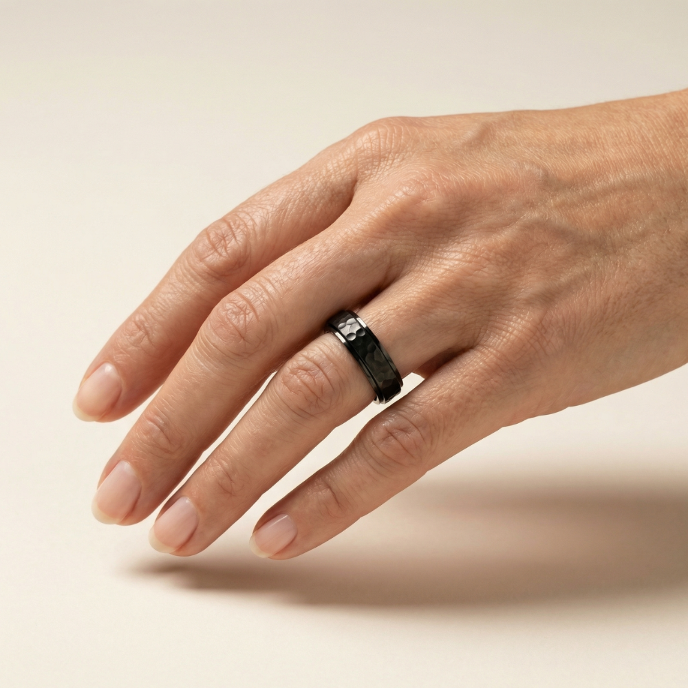 Evarenne – Classic hammered band – Ring