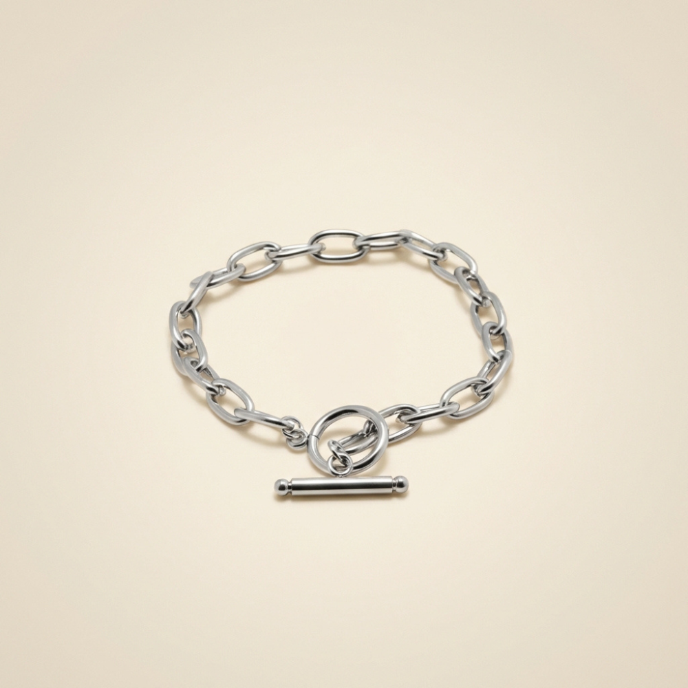 Isadora – classic toggle link design – chain bracelet