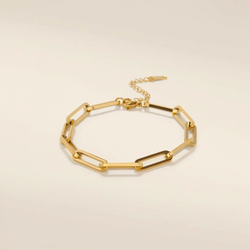 Lorena – classic paperclip link design – bracelet