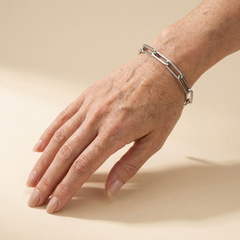 Lorena – classic paperclip link design – bracelet