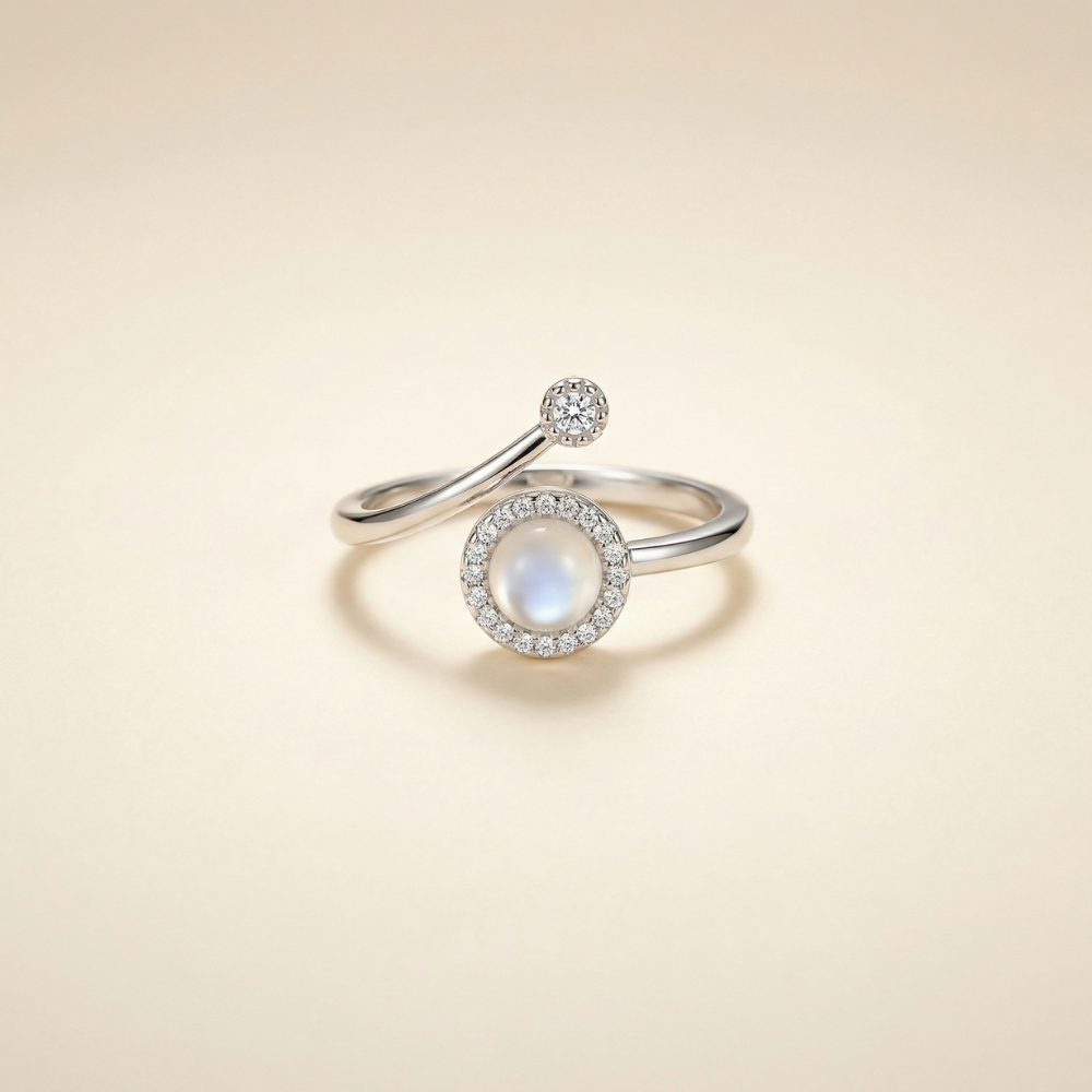 Luminara – Vintage-inspired halo setting – Adjustable ring