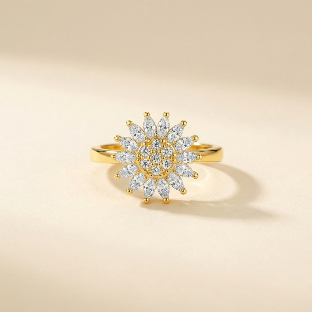 Marcellina – Vintage-inspired sunburst design – Adjustable ring