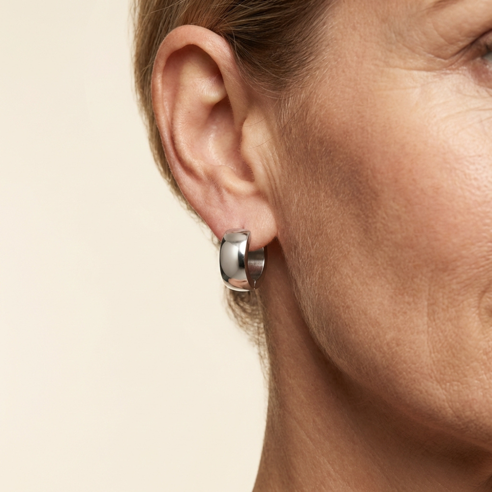 Maribel – classic small hoop design – earrings