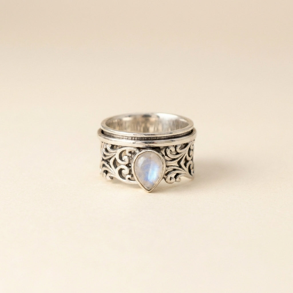 Seleneva – ornate moonstone spinner design – ring