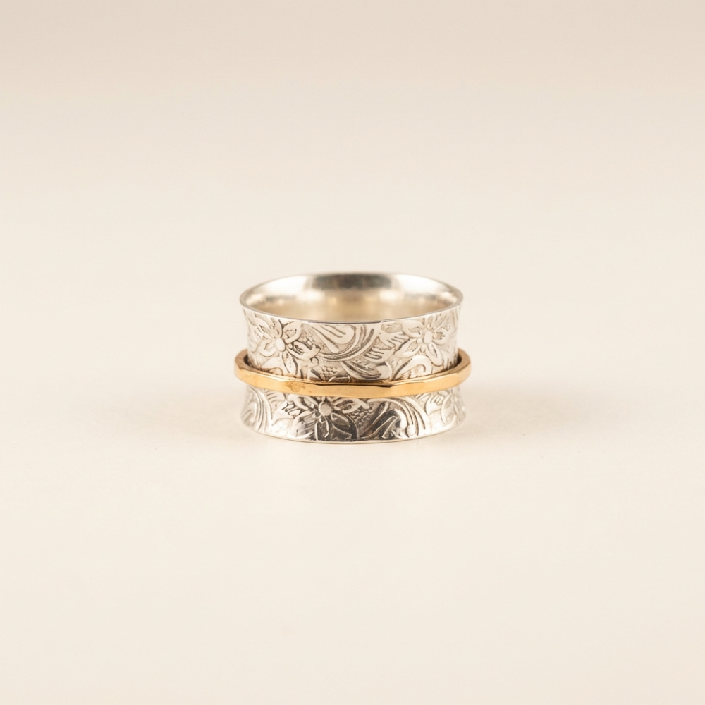 Varena – engraved two-tone spinner design – ring